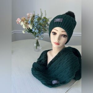 UGG Forest Green Knit Beanie and Scarf Set